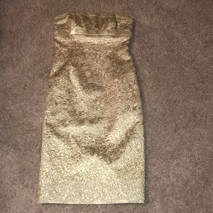 Carmen Marc valvo gold stunner sz4 Strapless dress